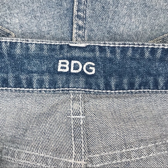 BDG High-Rise Crochet-Lace Women’s Jean Shorts 25 - Picture 11 of 15